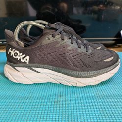 Hoka One One Clifton 8 Women’s Size 8B Black Running Shoes Sneakers 1119394