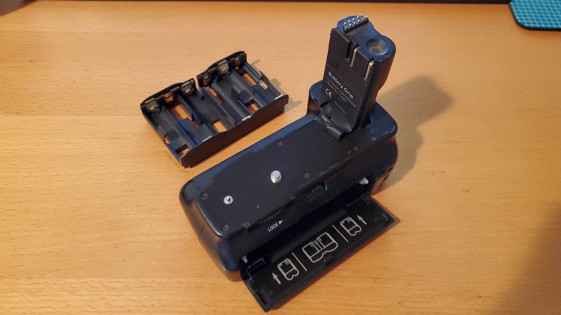 Battery Grip for Canon 20D, 30D, or 40D