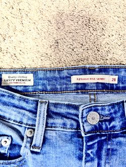 Original 721 High Rise Skinny Levi Jeans Size 28