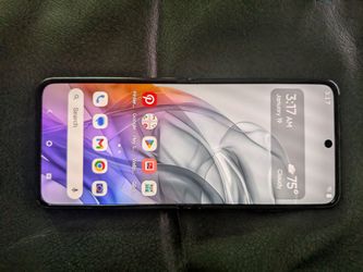 Motorola RAZR 2024