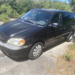 2004 KIA Sedona