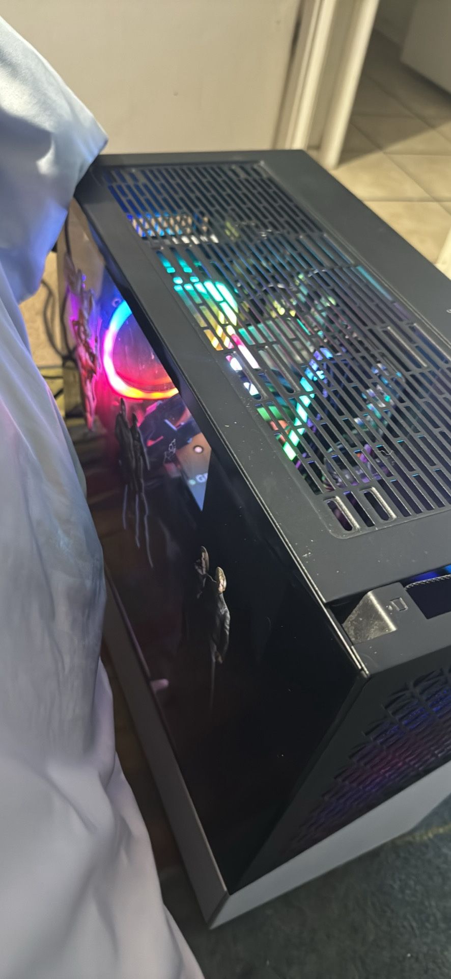 Gaming Pc With Monitor And Mouse And Keyboard