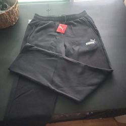 NEW Mens PUMA sweats Size Large