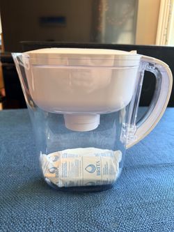Brita Water Filter Pitcher + New Filter – Never Used