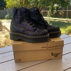 Dr. Martens Platform 6 1/2