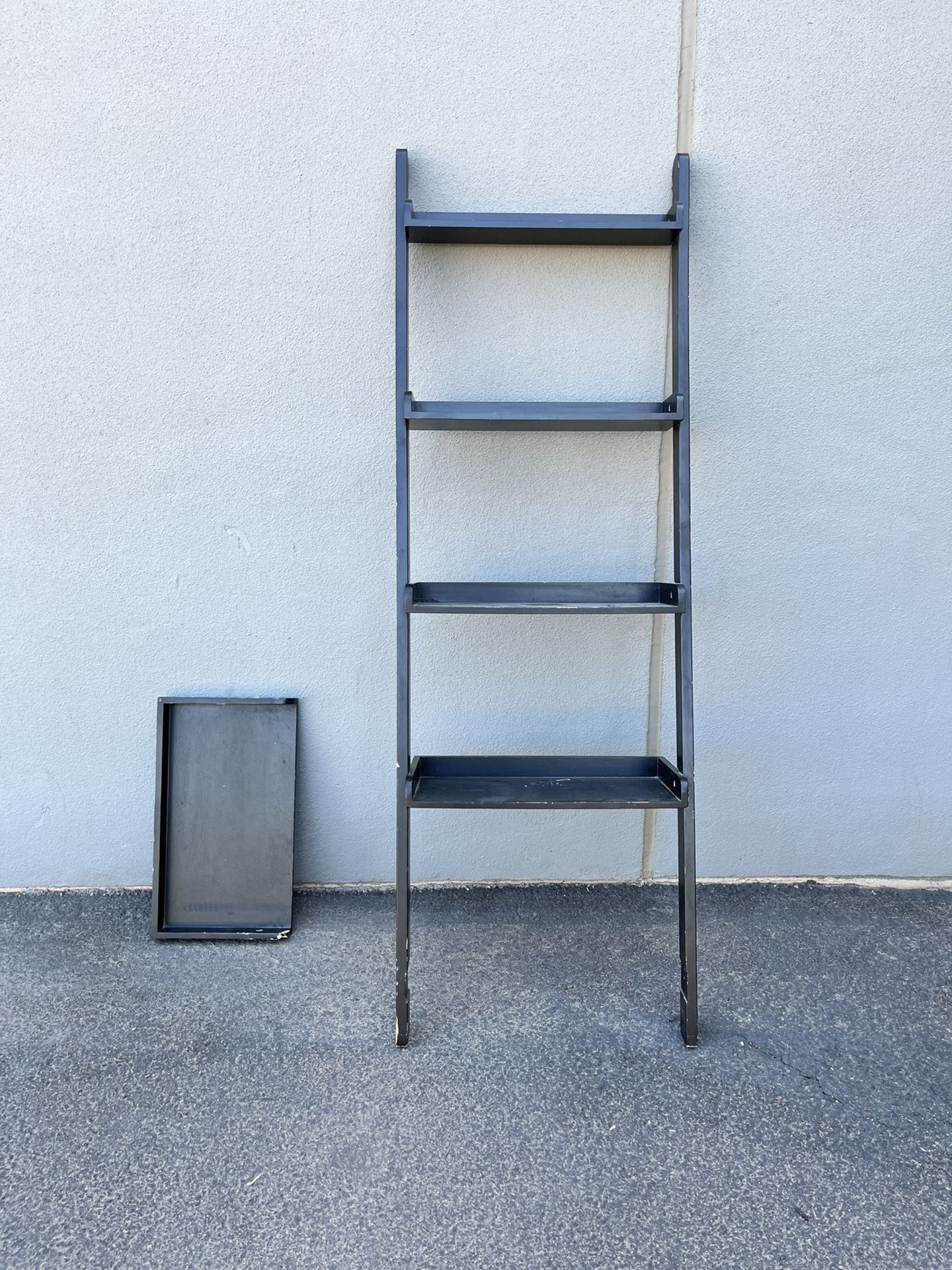 Ladder Bookshelf