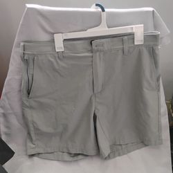 Man orvis shorts