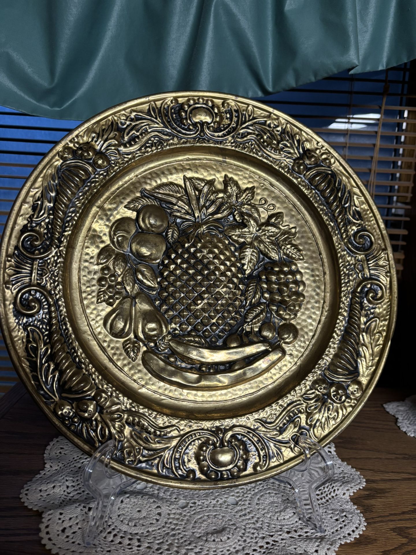 vintage 14-inch round brass wall plate plaque is unmarked Embossed Fruit
