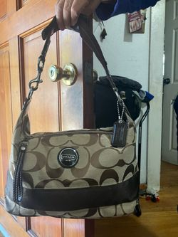$100, Women’s Coach Purse