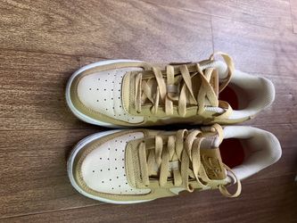 Nike Air Force 1 Low Tan Sneakers