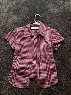 Hollister Plaid Button-Up Short Sleeve Shirt