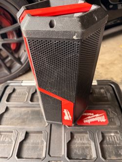 Milwaukee speaker