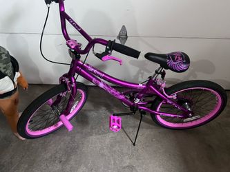 20inch wheel pink bike