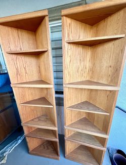 Oak Corner Bookcase