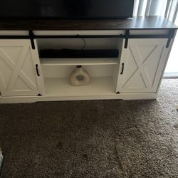 TV Stand 