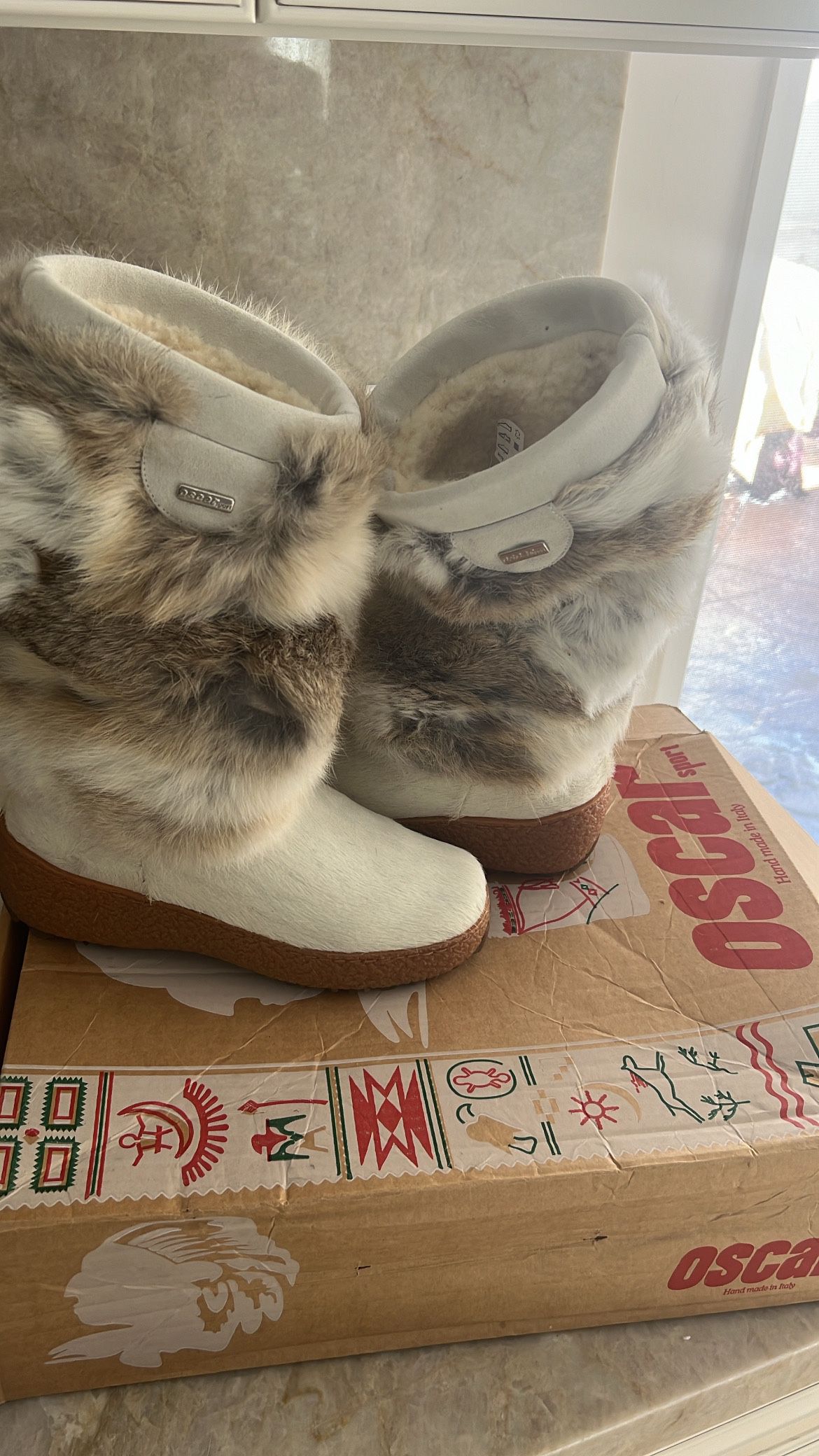 Oscar Sport White Tan Gray Rabbit Fur Suede Apres Ski Boots