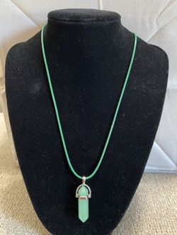 Healing Crystal Stone Pendant Necklace 
