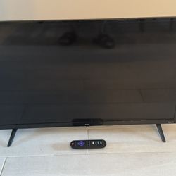 TCL 32” Roku Streaming TV w/Remote 