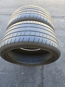 2. Tires. 285. 35. 21. Dunlop Sport Maxx 