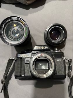 Minolta X-700 camera bundle