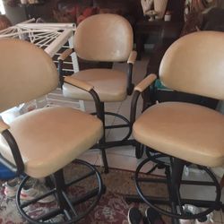 4 Metal High Chairs In Beige With Arm Rest