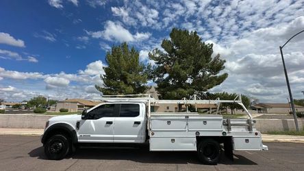 2019 Ford F450 Super Duty Crew Cab & Chassis