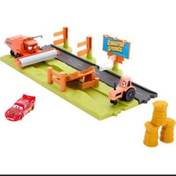 Pixar Cars Playset