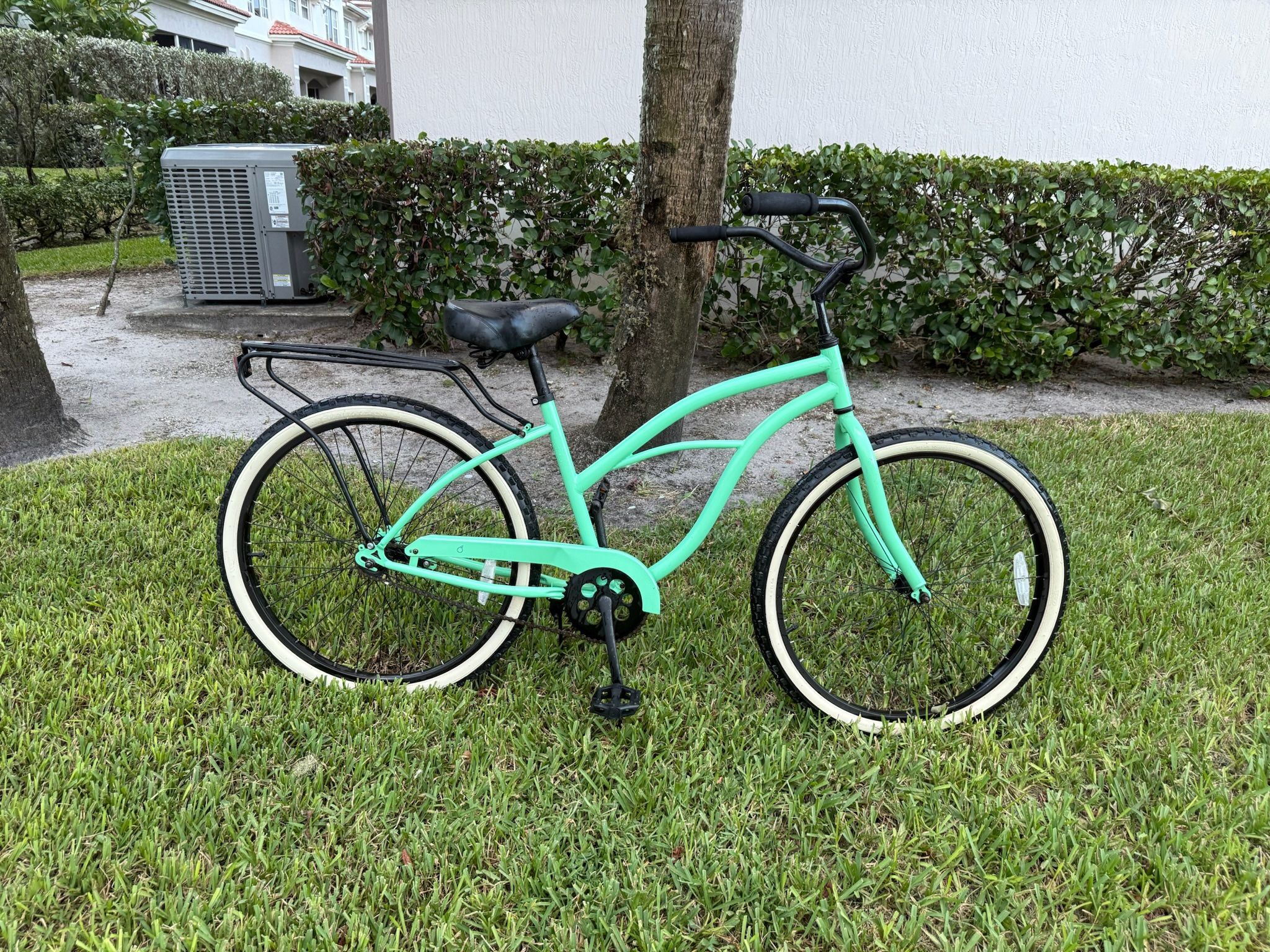 Six three zero single speed 26 inch wheel