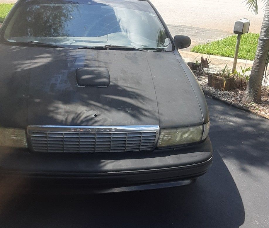 Car Chevy 95 Police 5.7 130.000 Miles This Is 5.7 Steel Heads  Corvette Motor 4 Speed Transmission 