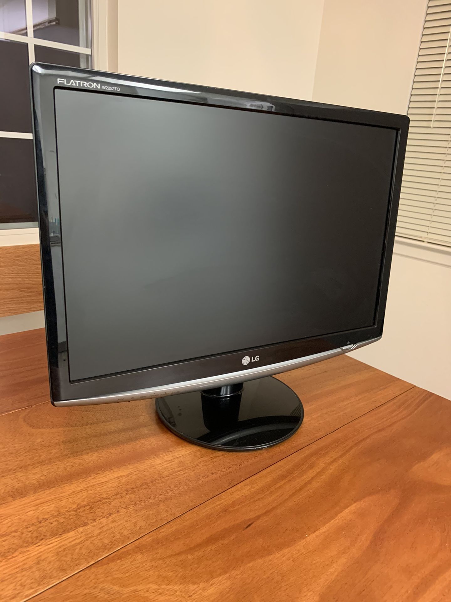 LG Computer Monitor