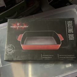 Hells kitchen red roasting dish