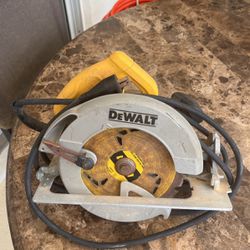 Dewalt DWE575 184mm Circular Saw 