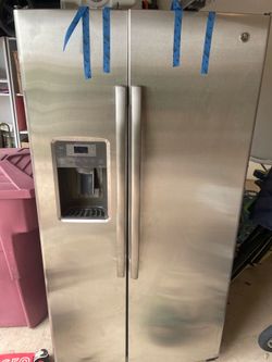 Stainless Steel GE Adora Refrigerator