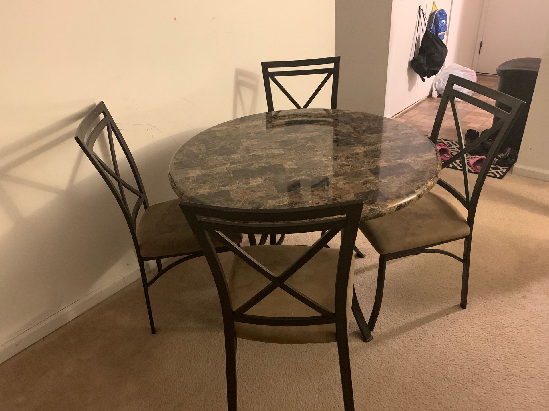 5 piece Dining Table