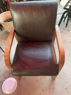 10 Chairs