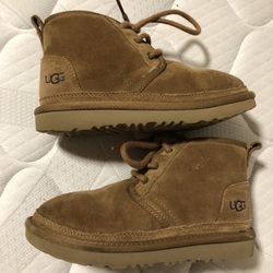 Kids Uggs Size 13
