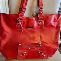 Bcbg Handbag w/ small purse