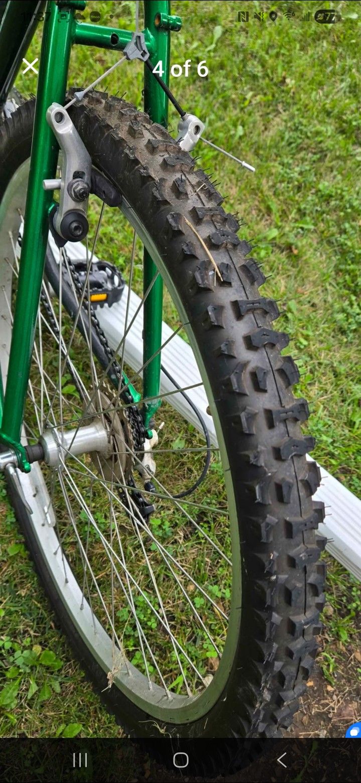 Raleigh M50 Size 26 Mountain Bike 