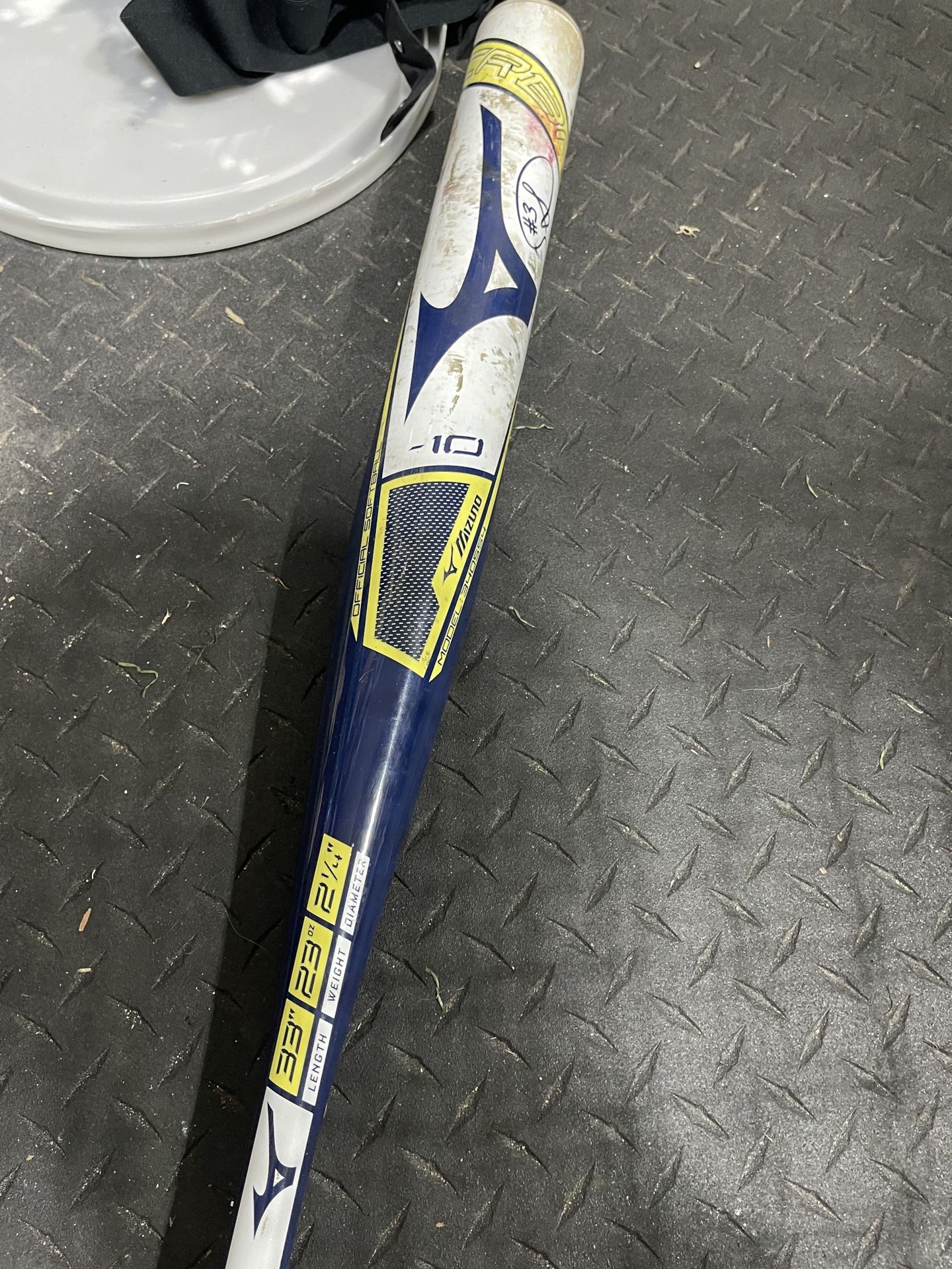 Mizuno Softball Bat