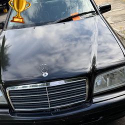 Mercedes Benz C(contact info removed)