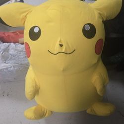 Giant Pikachu Plush – 3-Foot Carnival Prize