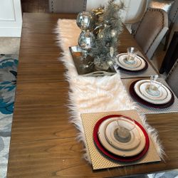 Dining Room Table 