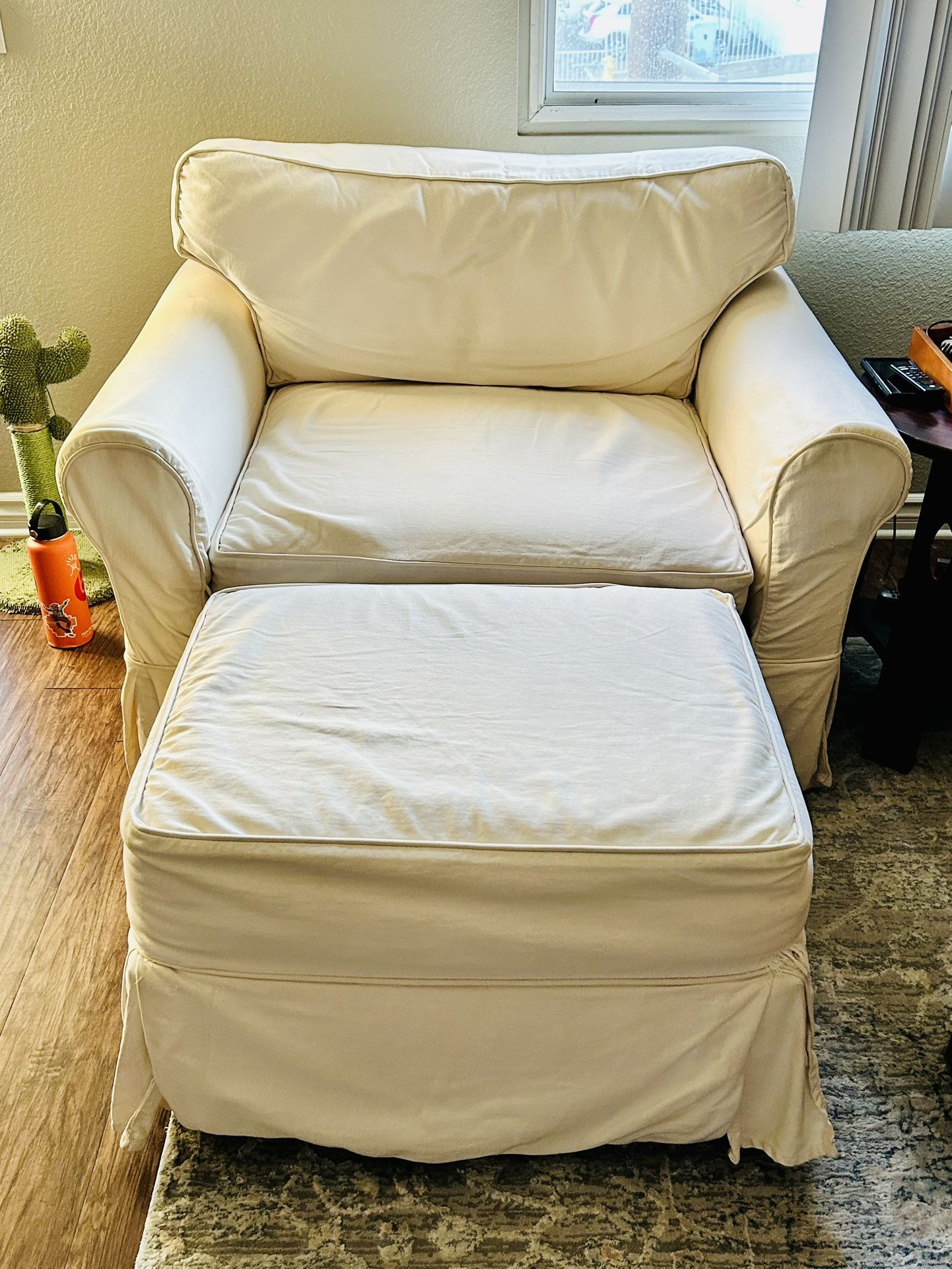 Chair/Ottoman