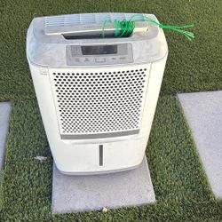 Dehumidifier 