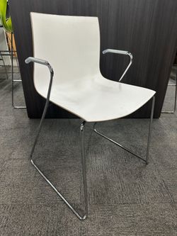 Arper Catifa 46 Office Chair (White/Chrome)