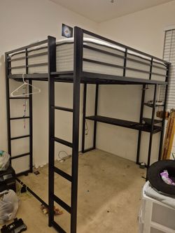Full size loft bed