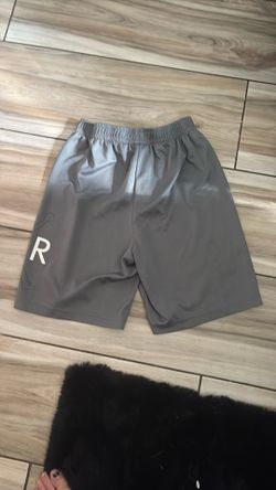 Kids cl boys Nike shorts all clothes are good to mint consirion I don’t sell torn up crap no stains