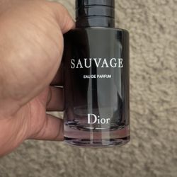 Dior Sauvage Eau De Parfum
