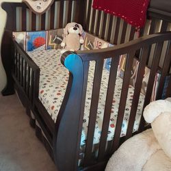 Convertible Crib