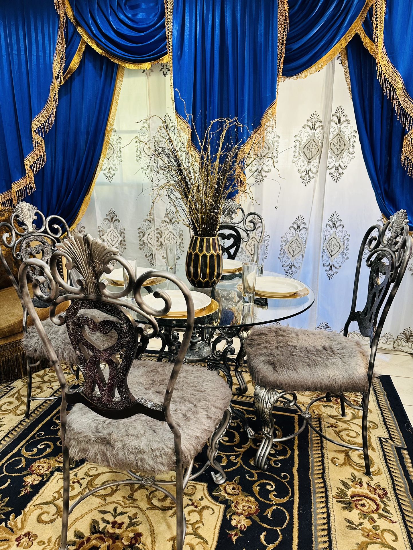 5 Pieces Dining Table